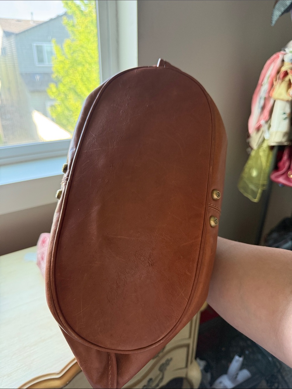 Francesco Biasia Cognac Leather Shoulder Bag with Gold Hardware - Picture 7 of 8